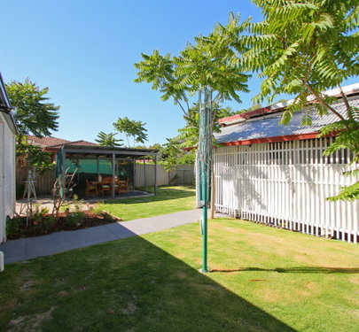 Boulder Avenue, Ascot