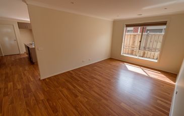 9 Heathcote Grove, Officer
