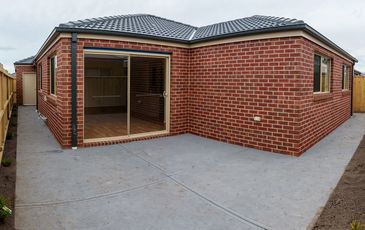 9 Heathcote Grove, Officer