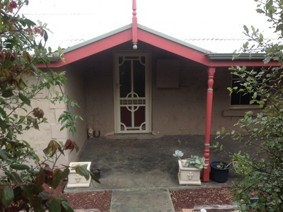 373 Pinehall Road, Suttontown
