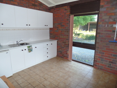 800 Mitchell Road, Kialla East