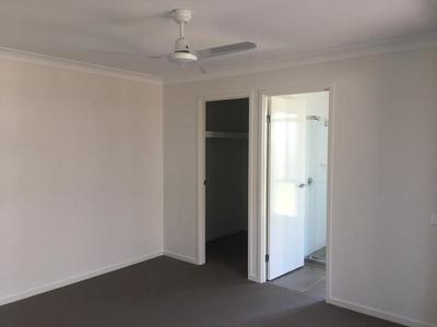2 / 14 Lillee Court, Urangan
