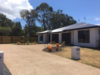 2 / 14 Lillee Court, Urangan