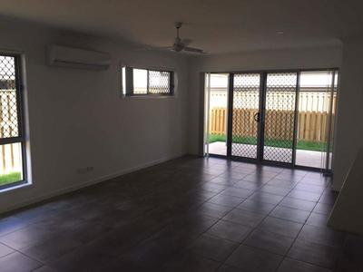 13 Lahey Cove, Coomera