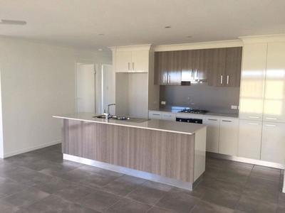 13 Lahey Cove, Coomera