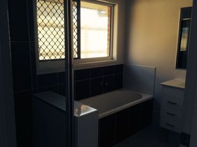7 Lorberg Court, Branyan