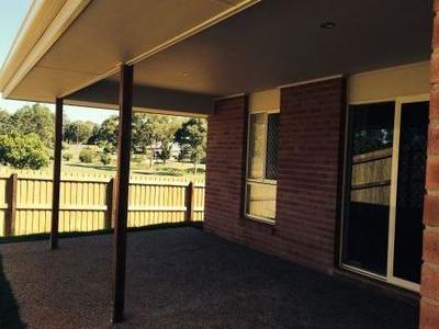 7 Lorberg Court, Branyan