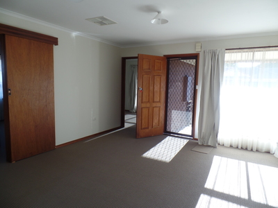 1 / 8 Meaklim Street, Shepparton