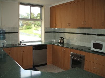 2002 / 3 Lake Terrace West, Mount Gambier