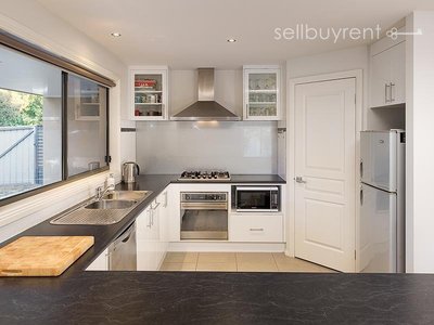 16 HEMLOCK COURT, Baranduda