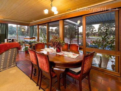 6 BUNTZ COURT, Wodonga