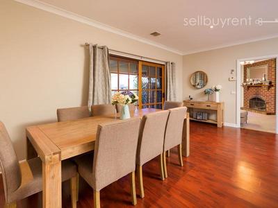 13 MCCULLOCH CRESCENT, Wodonga