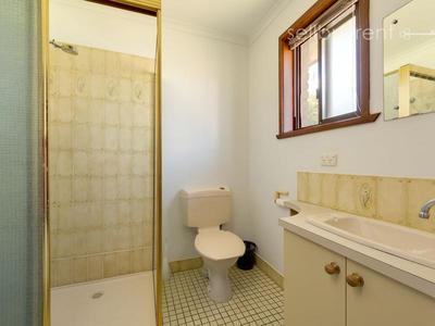 3 GARNET CIRCUIT, Wodonga