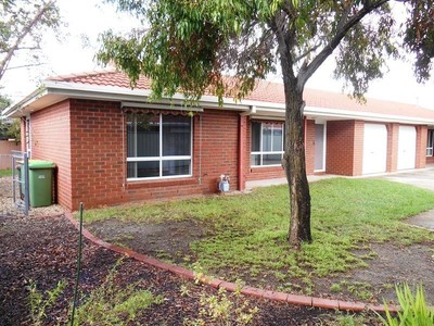 2 / 354 Lawrence Street, Wodonga
