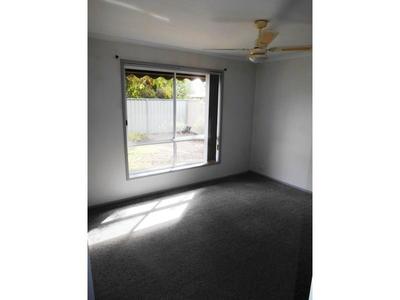 2 / 354 Lawrence Street, Wodonga