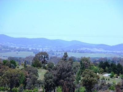 6 Manor Place, Yackandandah
