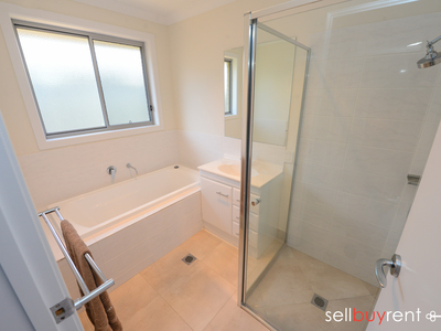 19 Wellington Drive , Thurgoona