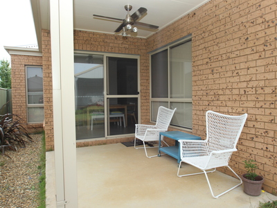 15 Kelliher Avenue , Wodonga