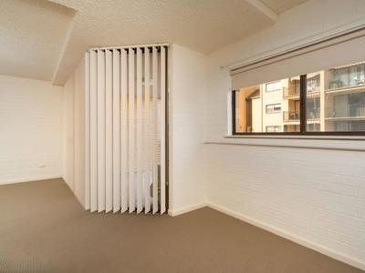 19 / 429 McDONALD Road, Lavington