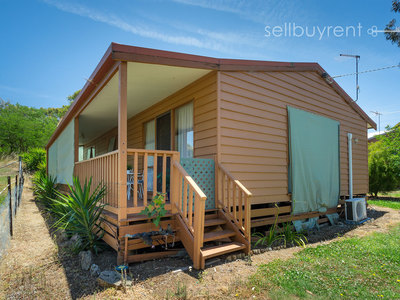 3 BANFELD STREET, Bethanga