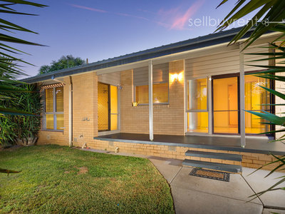 21 ZEINERT STREET, Wodonga