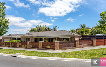 19 Portchester Boulevard, Beaconsfield