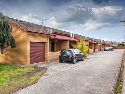 9 / 288 BEECHWORTH ROAD , Wodonga