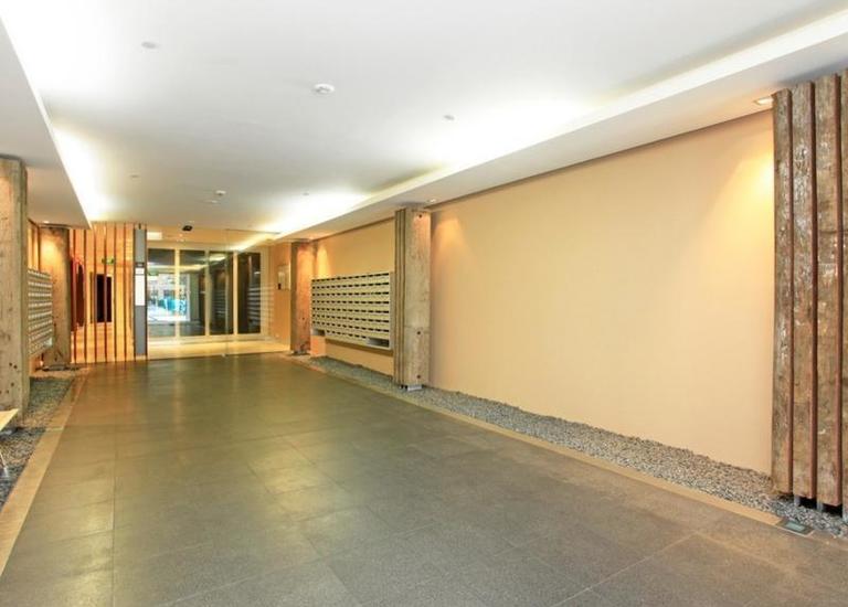 1403 / 610 St Kilda Road, Melbourne
