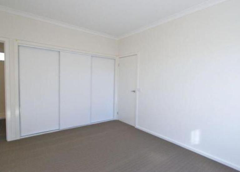2 / 12 Kirk Street, Ringwood