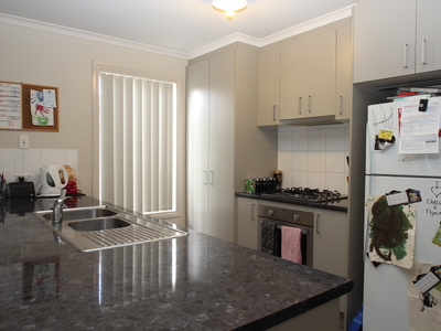 76 Victoria Cross Parade , Wodonga