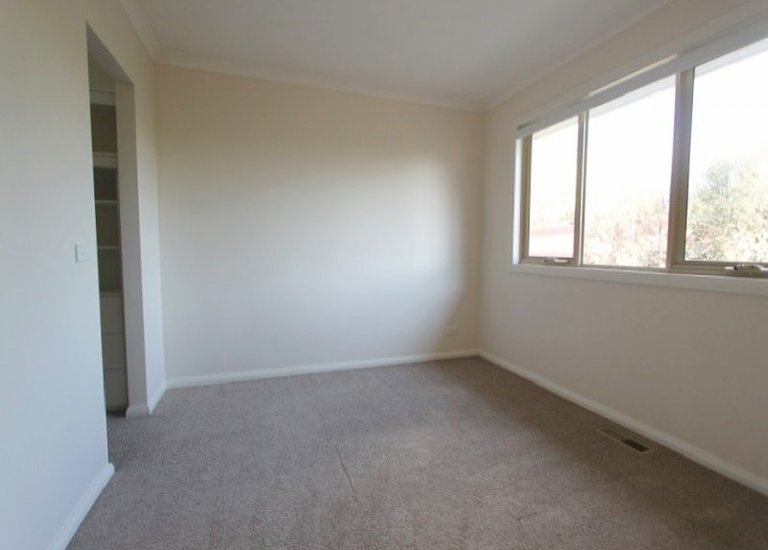 2 / 29 Mountain Ash Avenue, Ashwood