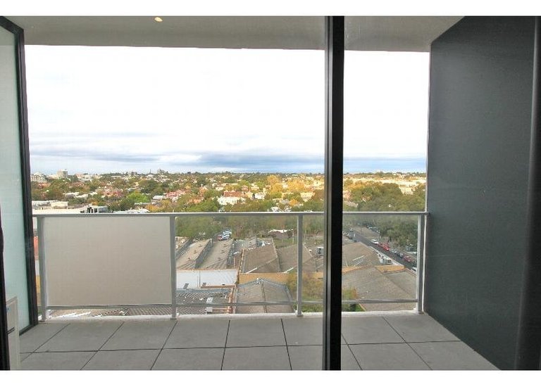 815 / 32 Bray Street, South Yarra