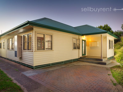 3 MULQUEENEY STREET, Wodonga