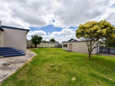 77 Lake Terrace East, Mount Gambier