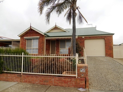 83 Marshall Street, Wodonga
