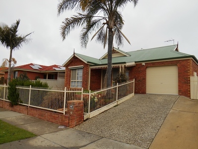 83 Marshall Street, Wodonga