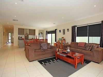 64 Victoria Cross Parade, Wodonga