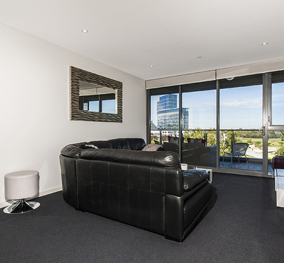 402 / 96 Bow River , Burswood