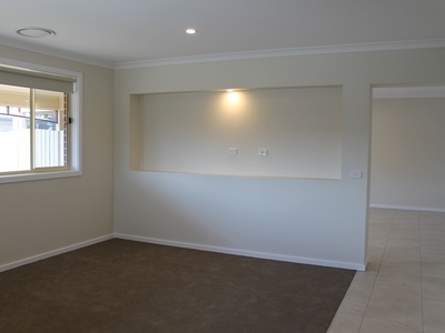 23 PECH AVENUE, Jindera