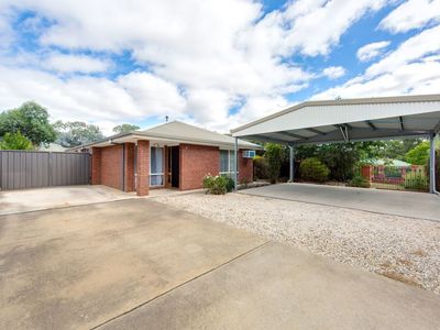 15 SHIELS COURT, Wodonga
