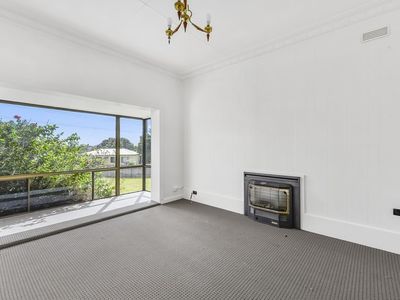 86 Lake Terrace East, Mount Gambier