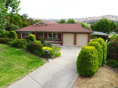 49 SANS SOUCI DRIVE, Wodonga