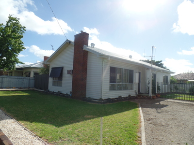 15 Leahy Street, Shepparton