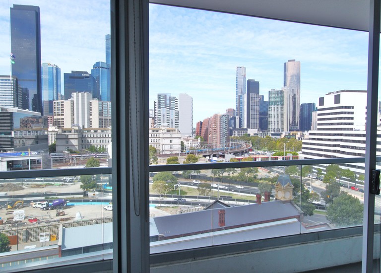 1009 / 8 McCrae Street, Docklands