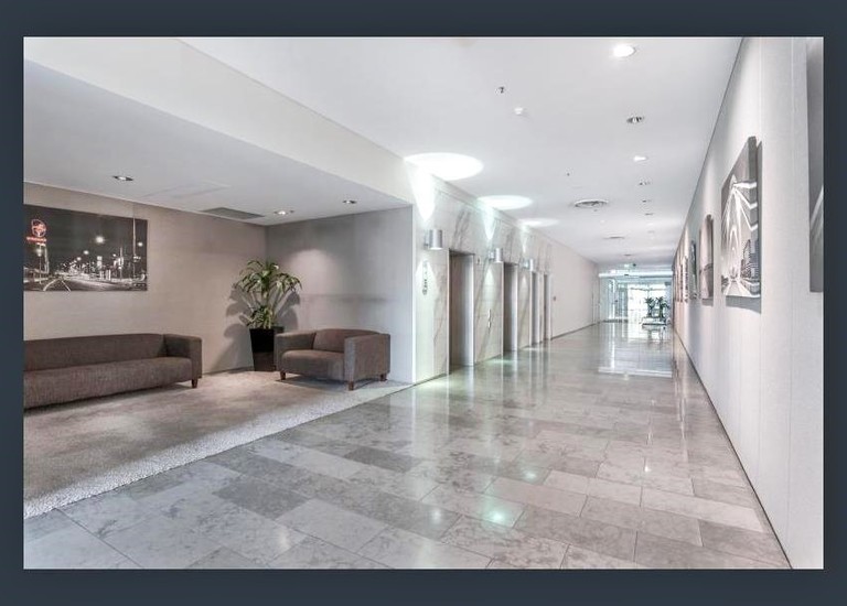 1009 / 8 McCrae Street, Docklands