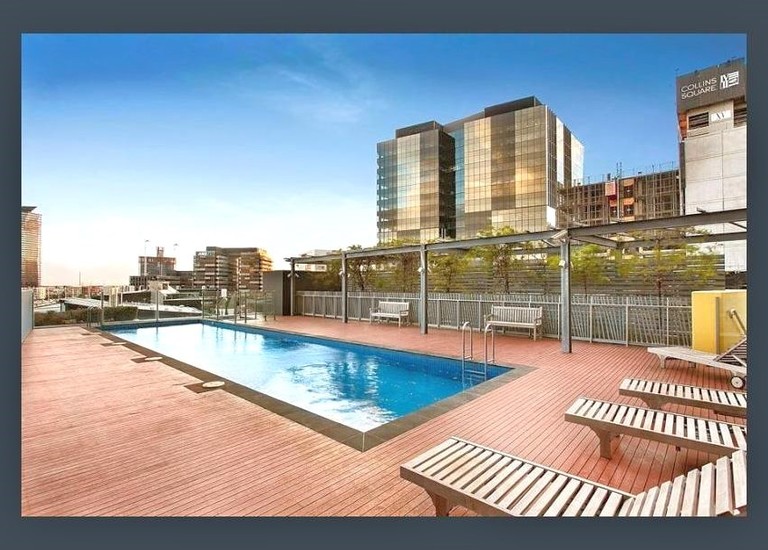 1009 / 8 McCrae Street, Docklands