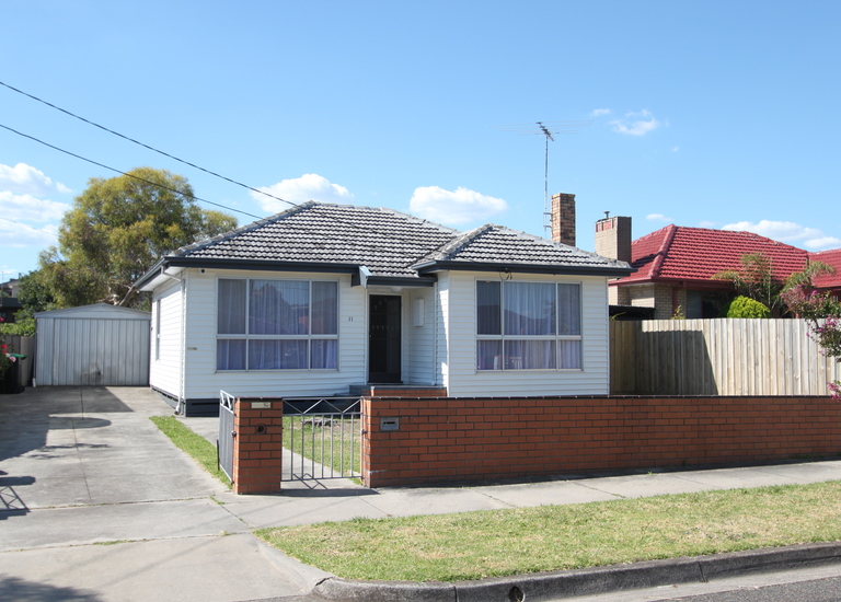11 Lenore Street , Springvale