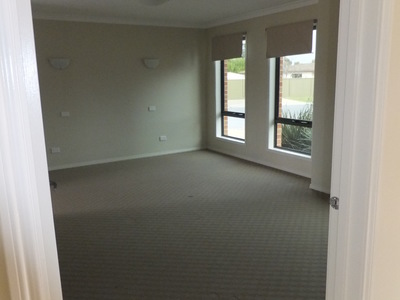 2 Greybox Way, Kialla