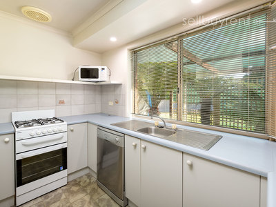 5 SUNDEW COURT, Thurgoona