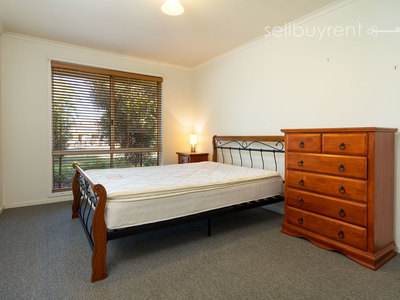 5 SUNDEW COURT, Thurgoona